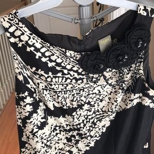 Black and cream paisley knee length dress
